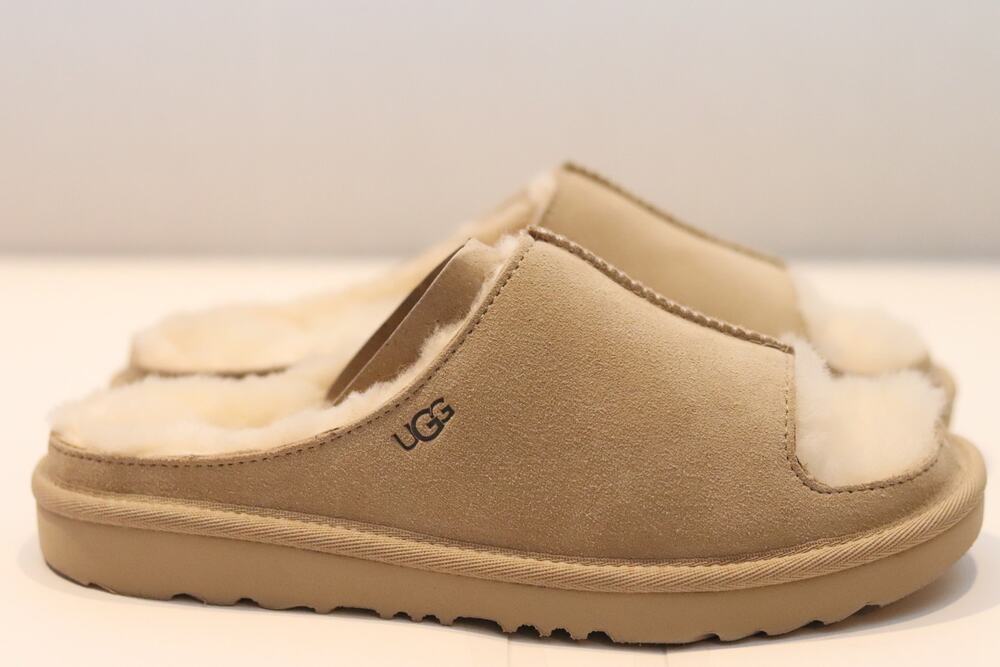 UGG Greenport Slide Sz 5 youth